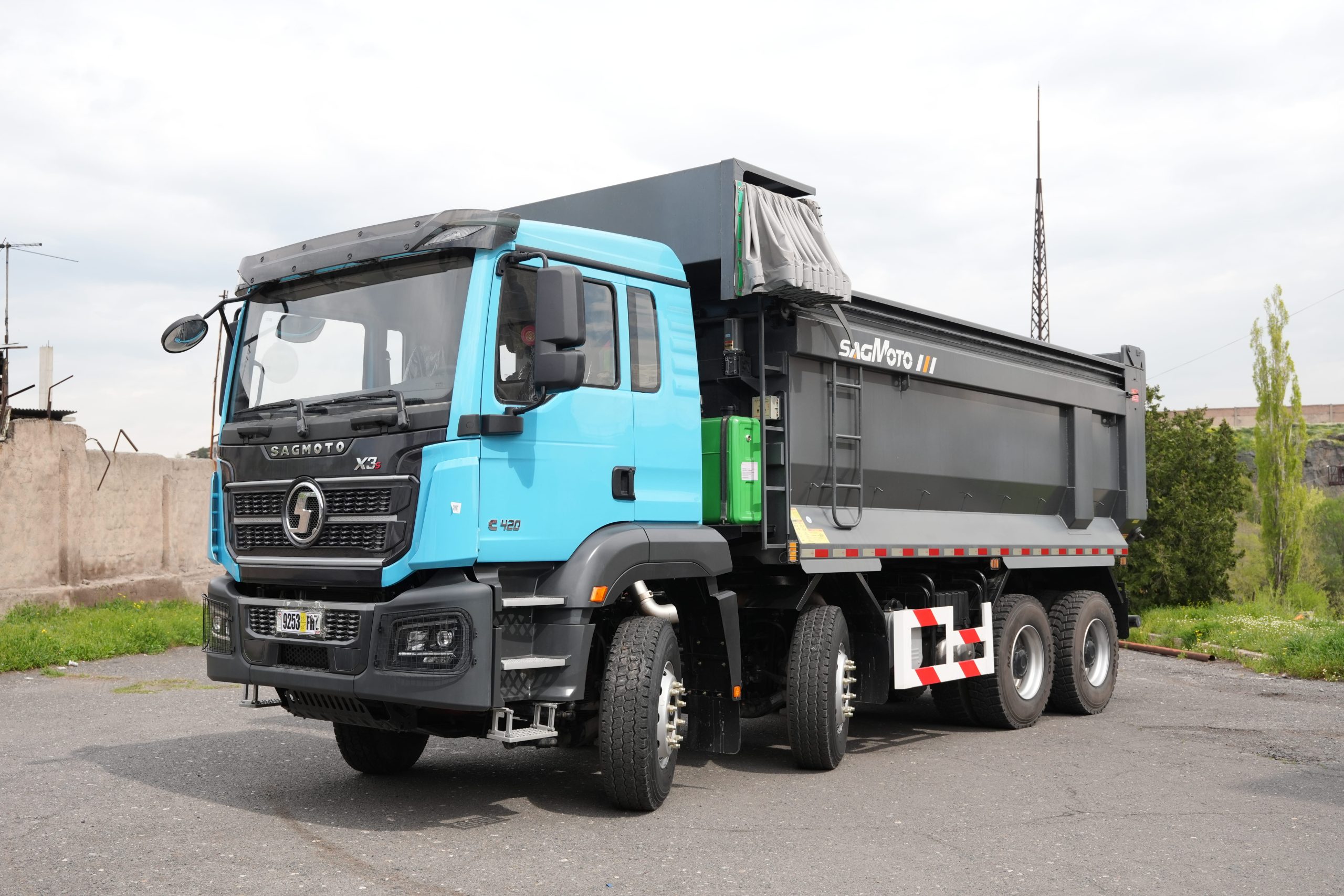 Shacman Sagmoto 8×4 Ինքնաթափ բեռնատար X3S